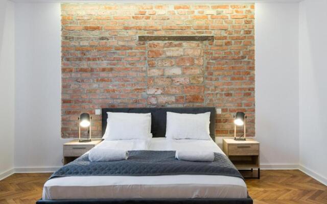 Fancy Apartments with Lift and A/C