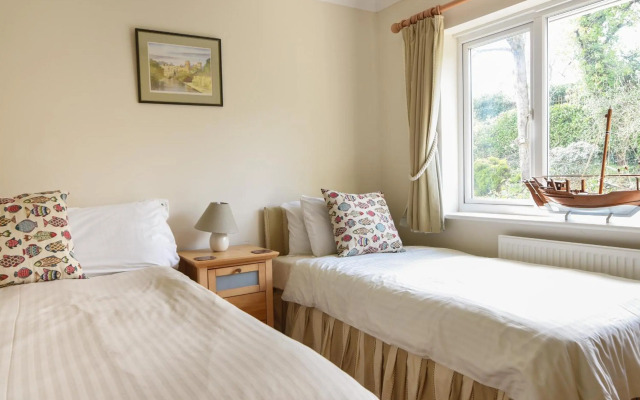 9 St Georges Hill