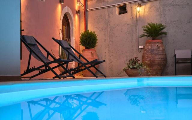 Chara Villas with 20m2 swimming pool-BBQ!