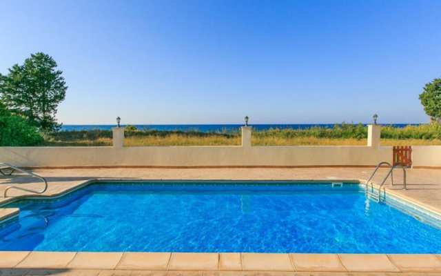 Achilles Beach Villa Thio Large Private Pool Walk to Beach Sea Views A C Wifi Car Not Required - 2110