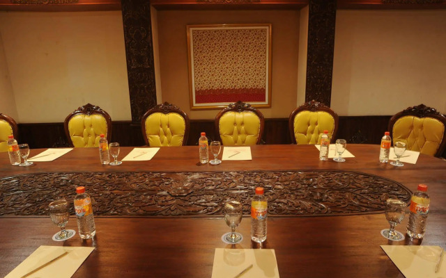 Royal Hotel and Convention Tretes
