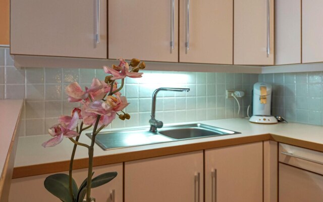 Stunning Apartment in Oostende With Wifi and 2 Bedrooms