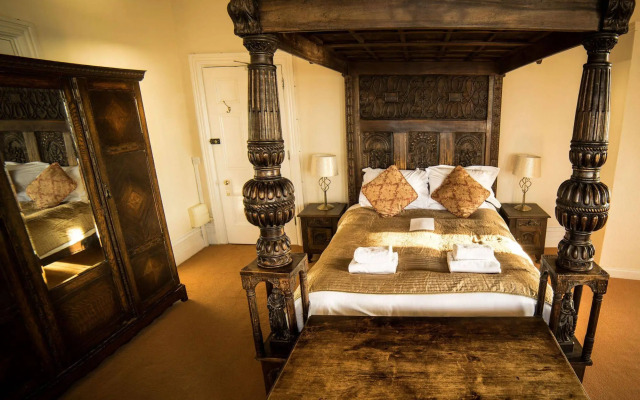 Camelot Castle Hotel