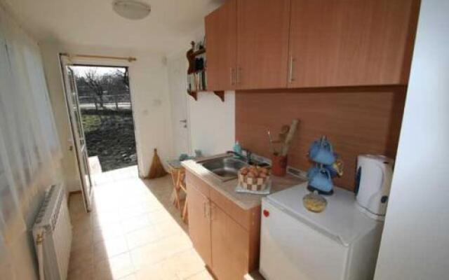 Pelican Lake Guesthouse