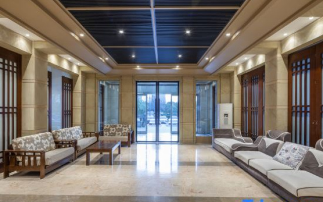 GreenTree Alliance Hotel (Huzhou South Taihu Hospital)