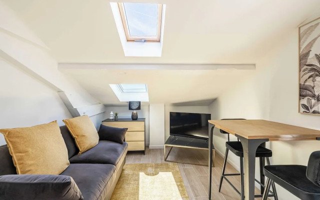 Cozy Apartment - Bright Skylight - Cannes Center
