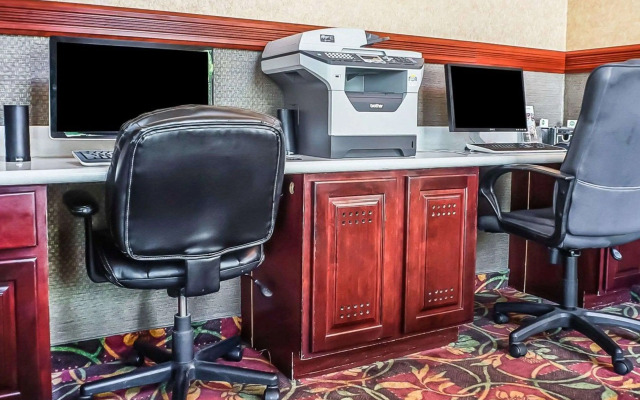 Quality Inn & Suites Roswell North