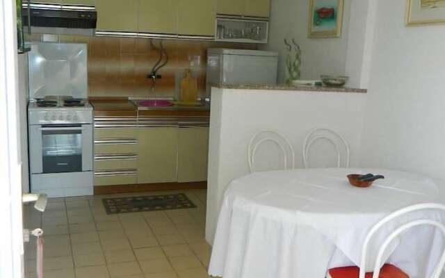 Apartment and Room Darinka