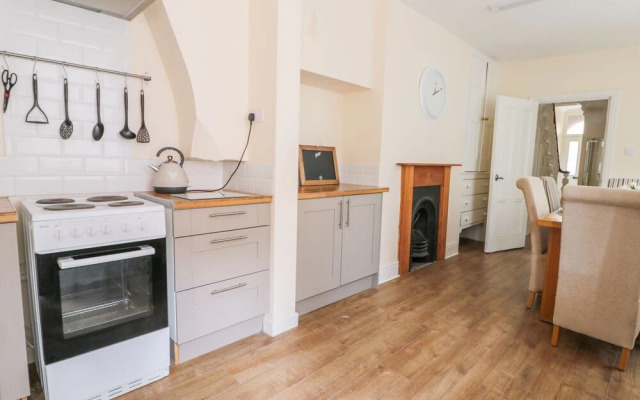 Newbegin Cottage