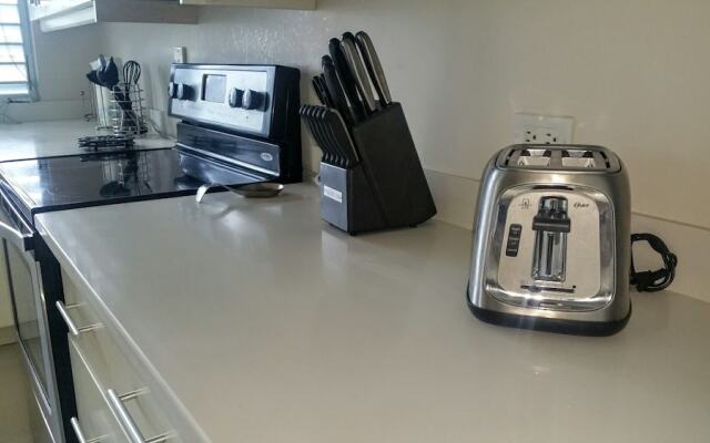 Fern Court Apartment With Oceanic View