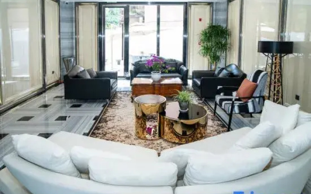 Jingzhou Mengda Hotel (Taqiao Road)