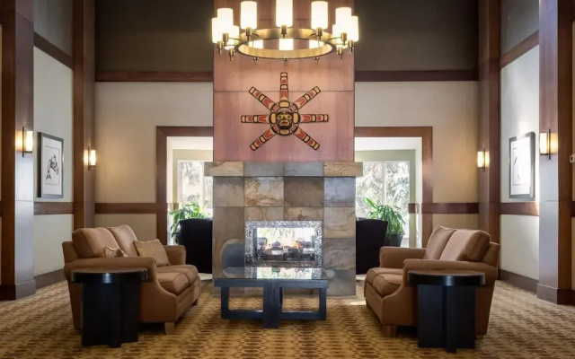 Glacier Lodge - Luxury Condo
