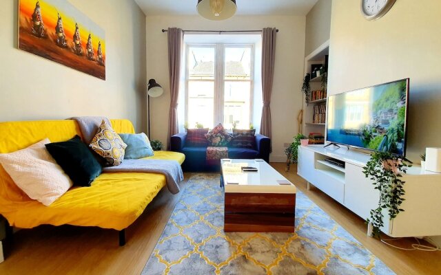 Spacious Home in the Buzzing West End