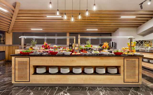 Ramada Encore by Wyndham Istanbul Avcilar
