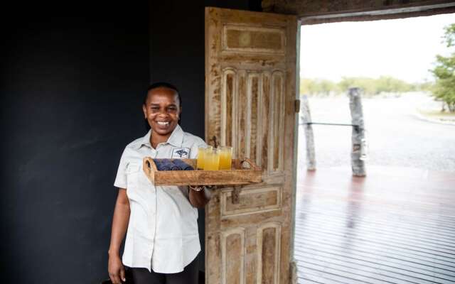Etosha Oberland Lodge l Ondili