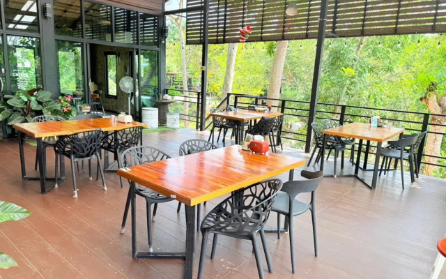 Baan Suan Hill Resort