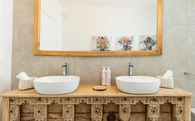 Villa Infinity by Wonderful Italy