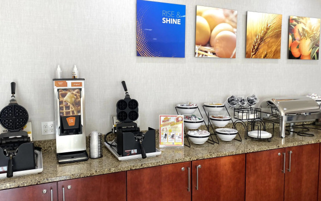 Comfort Inn & Suites Trussville I-59 exit 141
