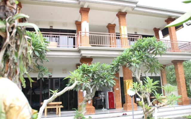 Ayu Bungalow 2