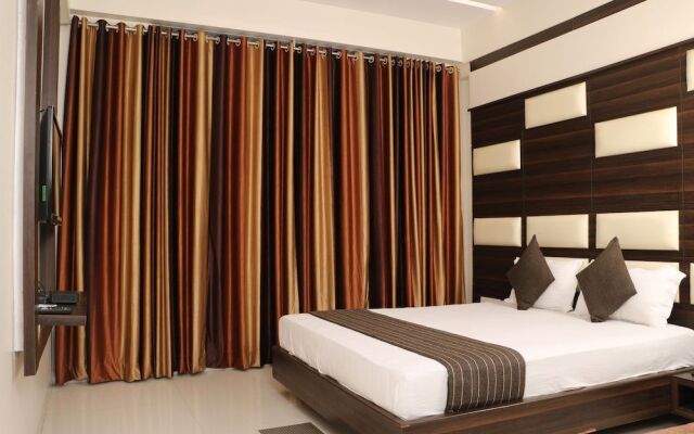 Hotel Grand Residency