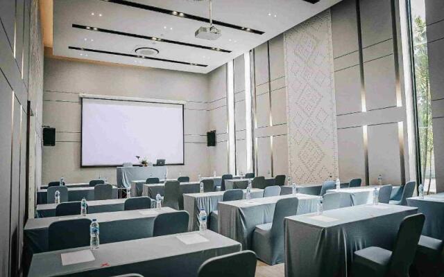 Canalis Suvarnabhumi Airport Hotel