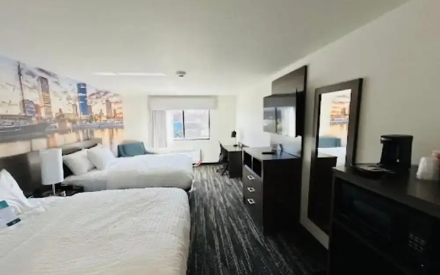 Clarion Pointe