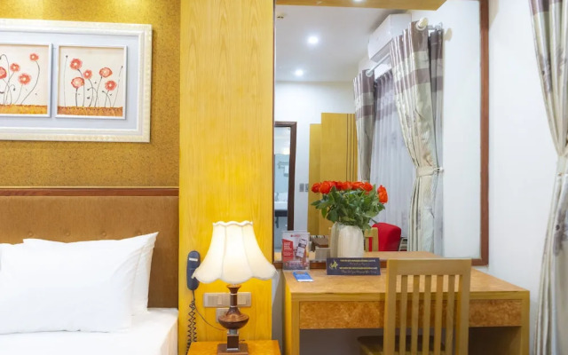 Moon Hotel