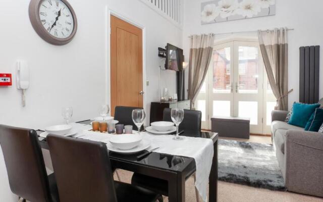 Apartment 4 The Keyes- Stunning & Stylish Apartment With Free Parking