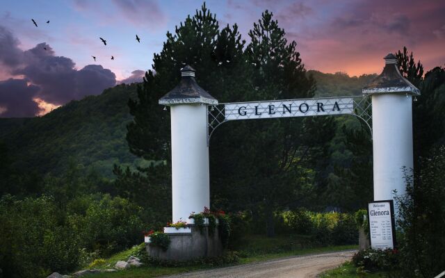 Glenora Inn & Distillery