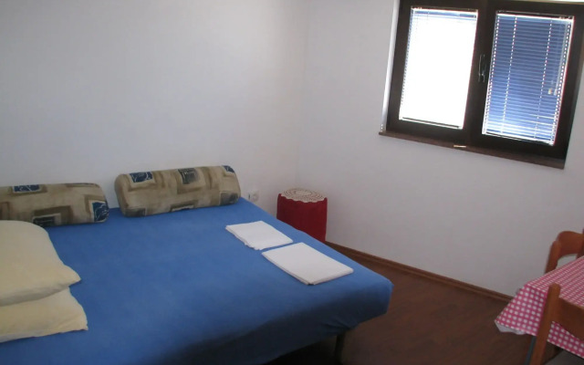 Apartments Miljak