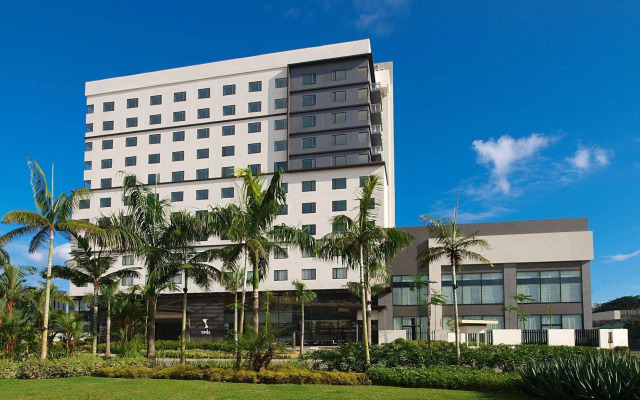 Seda Centrio - Newly Renovated