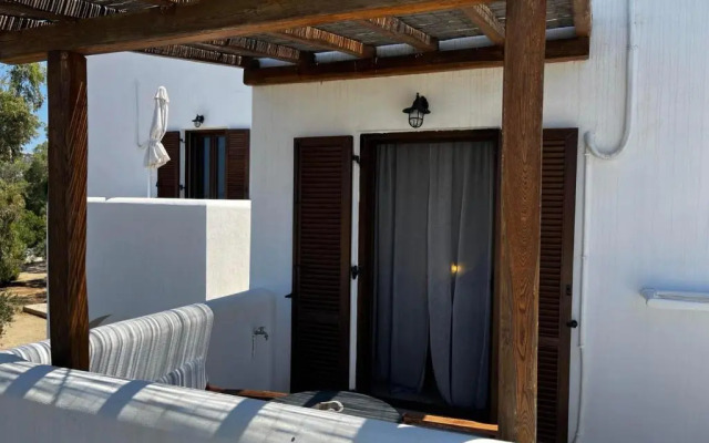 Tolakis Studios