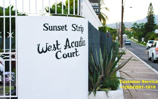 Sunset Strip Acadia Guest Apartment