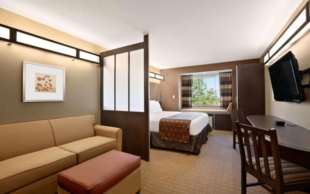 Microtel Inn & Suites by Wyndham St Clairsville/Wheeling