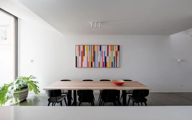 BOUTIQUE STAYS - Woodfin House