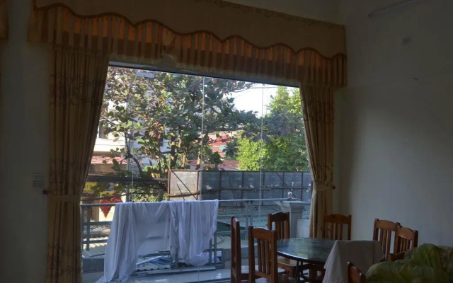 Lang Khanh Hostel