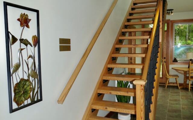 Cobble Wood & Bird Sanctuary Guest Houses