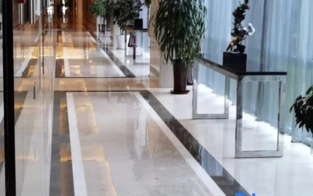 Lingyuan Linggang Hotel