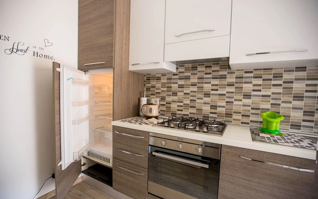 Lorenteggio Studio Apt