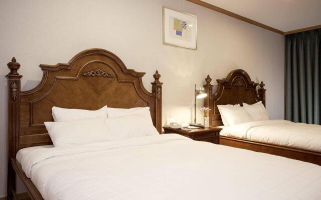 Prado Hotel