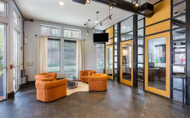 Apts At 41St By Namastay