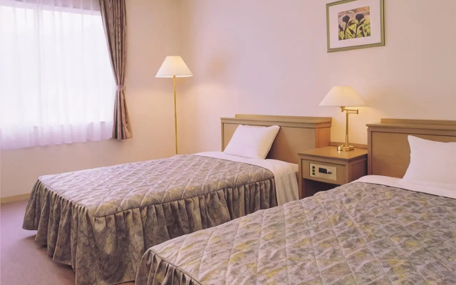 Takahashi Kokusai Hotel – Guest Rooms – Takahashi