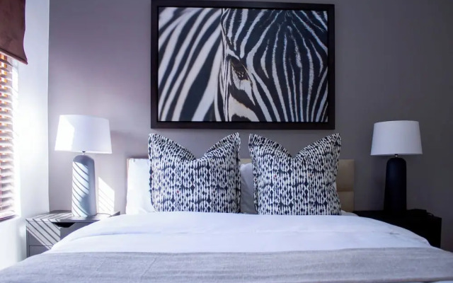 Beautiful 2 Bedroom Apartment Near Monte Casino