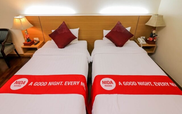 Nida Rooms Makkasan Master Ratchadevi at P2 Boutique Hotel