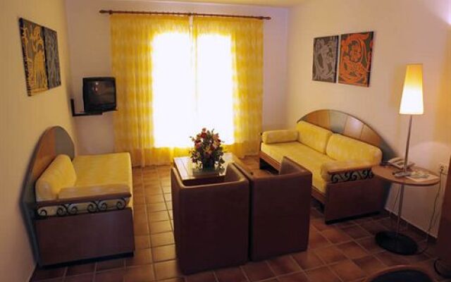 Pueblo Menorquin Apartamentos