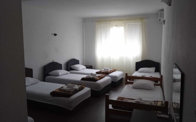 Luka Hotel Apart