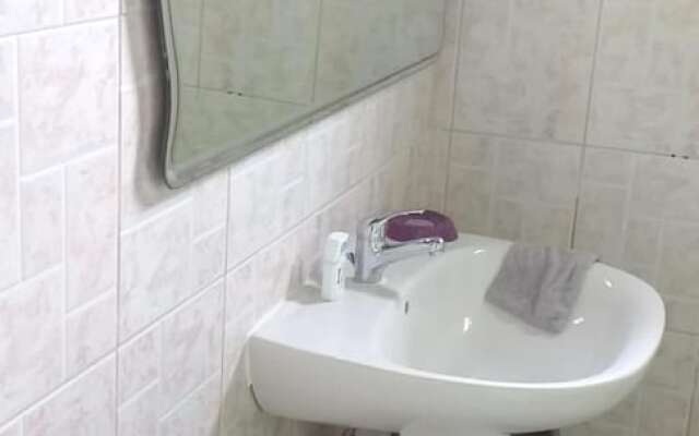 Studio in Goyave, With Wonderful City View, Furnished Garden and Wifi