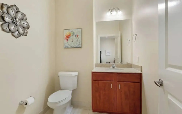 Elegant Condos in NOLA with Rooftop Pool