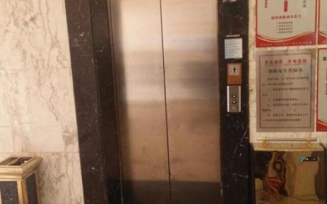 Jun Hotel Shandong Qingdao Huangdao District Shiyou University