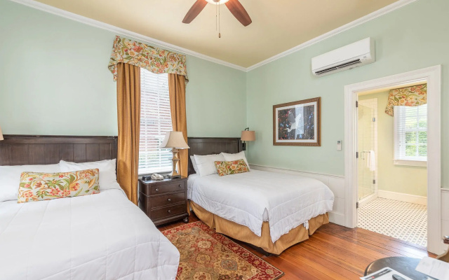 Beaufort Inn